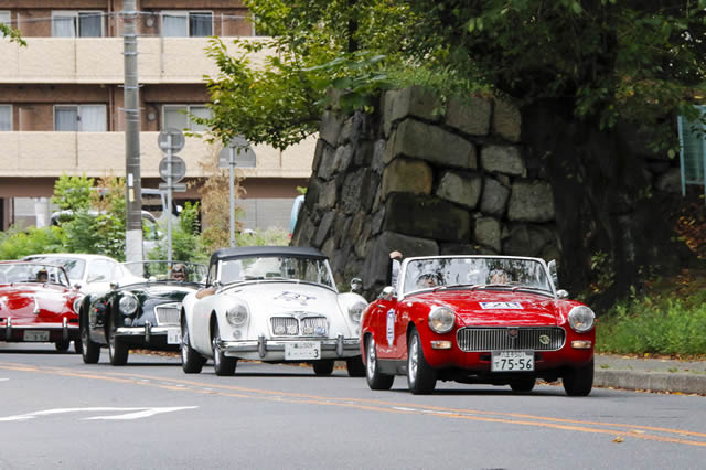 ノスタルジックカー大行列(ドライブラン)